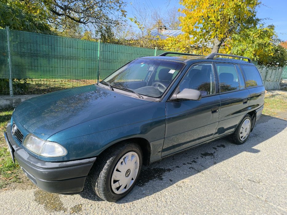 Vând Opel Astra F