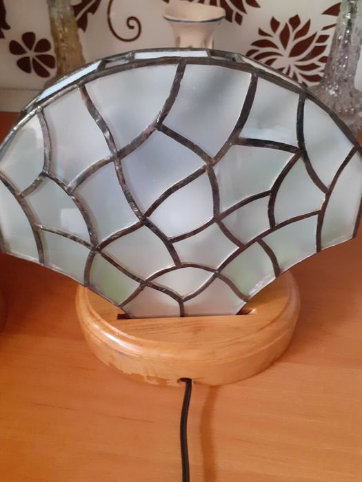 REDUCERE de 50 Roni sau transport gratuit pana pe 6dec. !Veioza "Libe