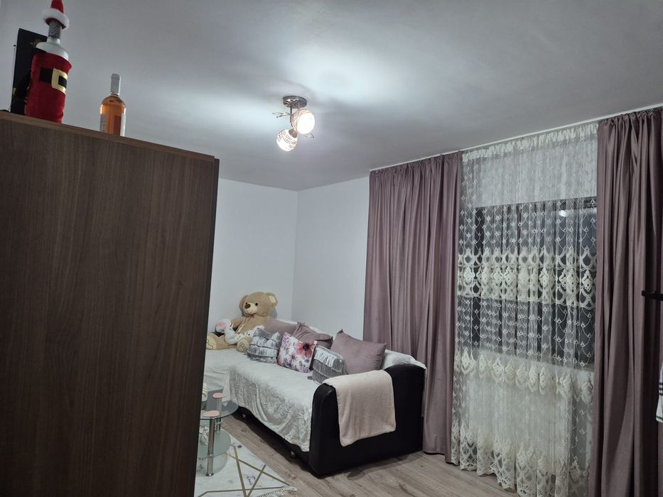 Inchiriez Apartament Tg Ocna