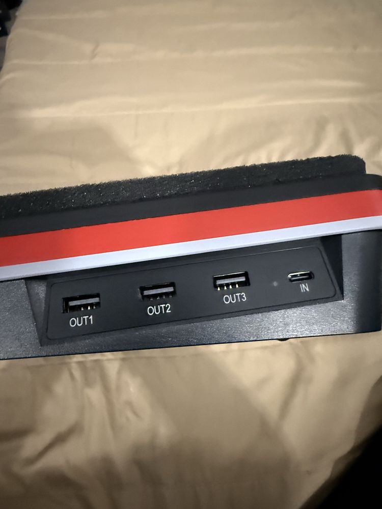 Охладител за лаптоп IETS GT500 V2 – RGB + USB Hub, отлично състояние