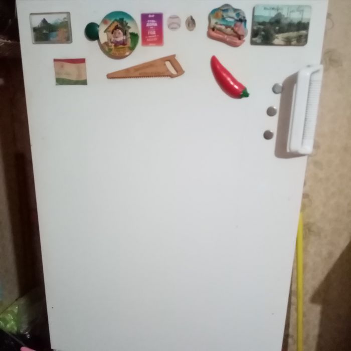 Холодильник, жанузи, 2х камерный, в хорошем состоянии, рабочий,