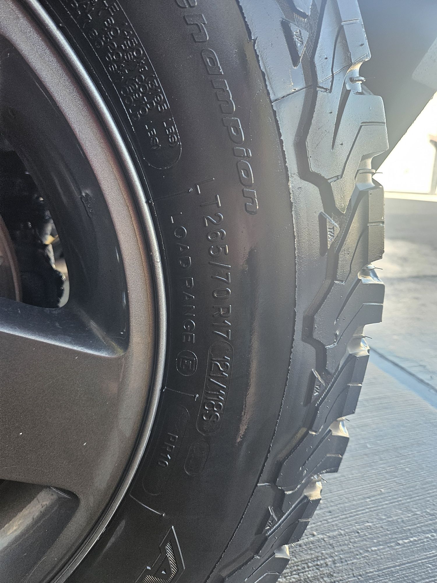 Jeep Wrangler  джанти с гуми за всякакви условия и офф роуд