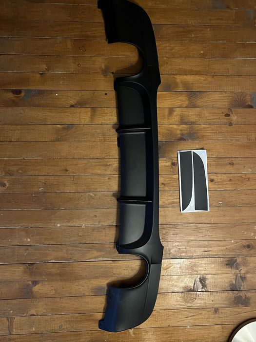 Добавка за задна броня/Двоен дифюзър за E90 LCI