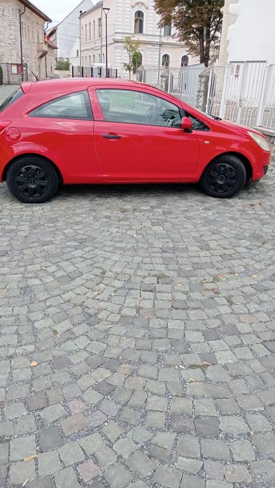 Vând Opel CORSA an ,2008