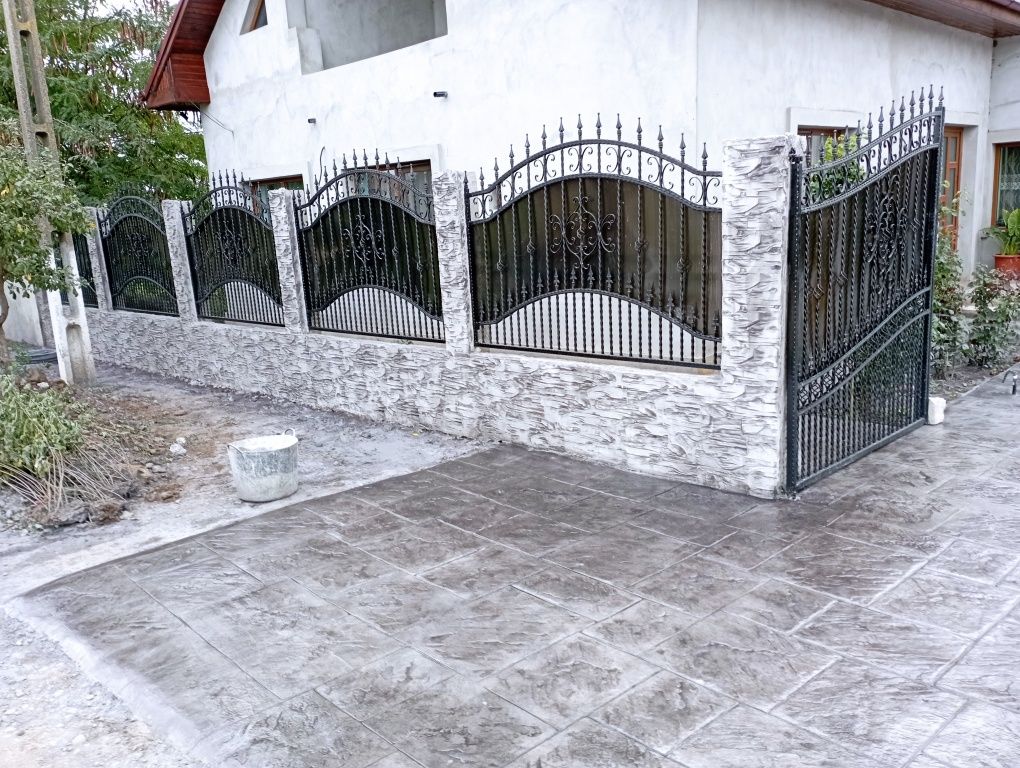 Decoratiuni din beton amprentat