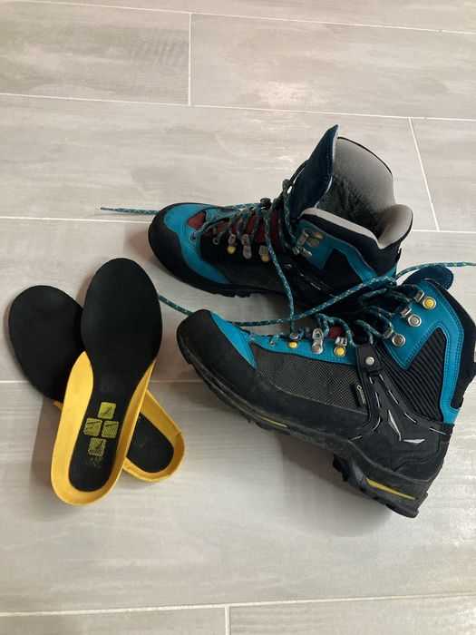 Bocanci Salewa goretex 38