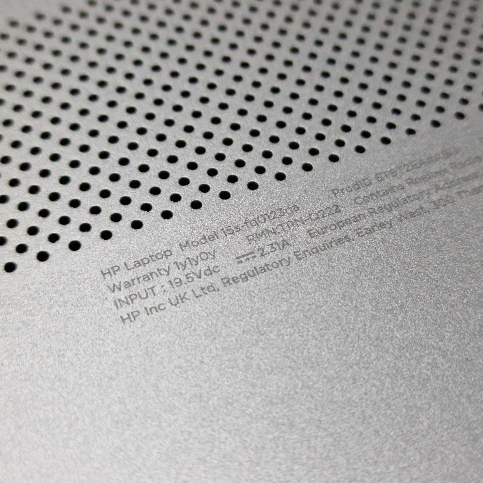 HP 15s / Celeron N4120 / 15.6" / 4GB / 128 SSD, Intel UHD Graphics