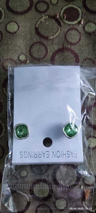 Неизползвани Обеци