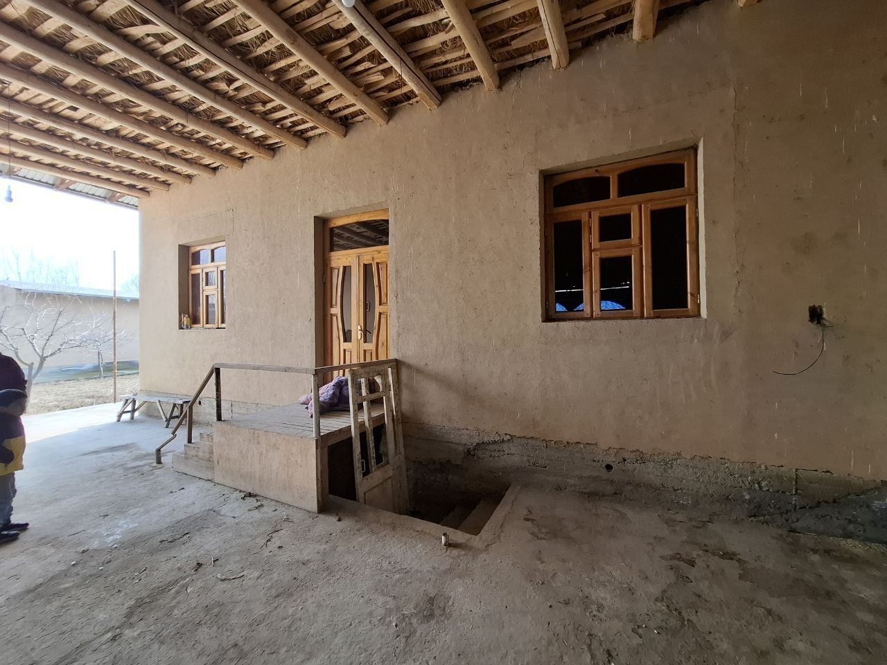 Uy sotiladi kelishilgan narxlarda