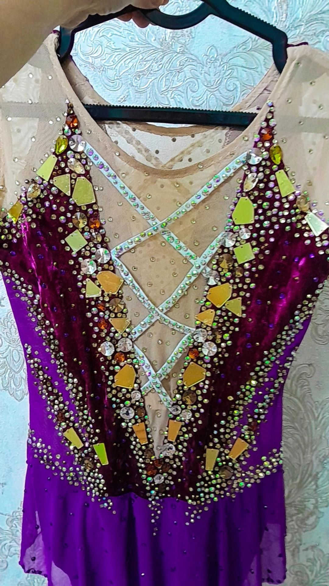 Новый купальник для  гимнастики. Продажа  и прокат