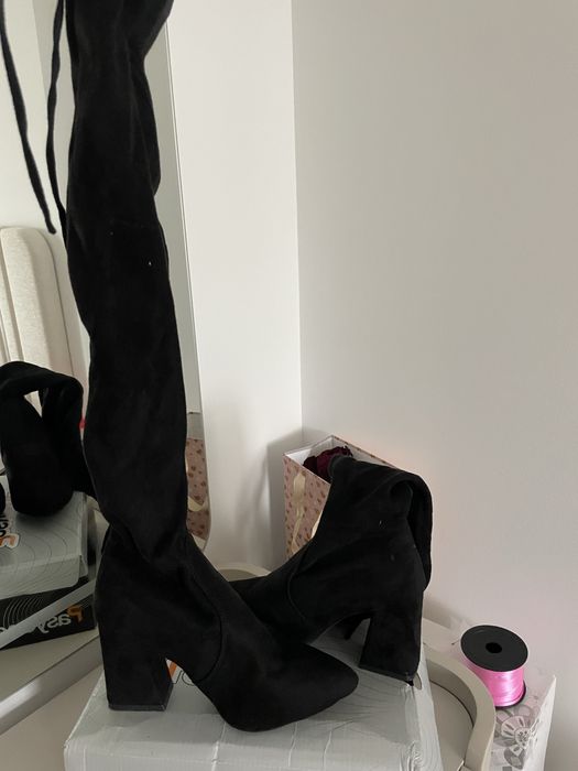 Дамски боти и ботуши