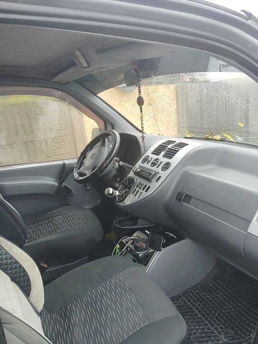 Mercedes Vito , propietar in acte  se oferă Fiscal !