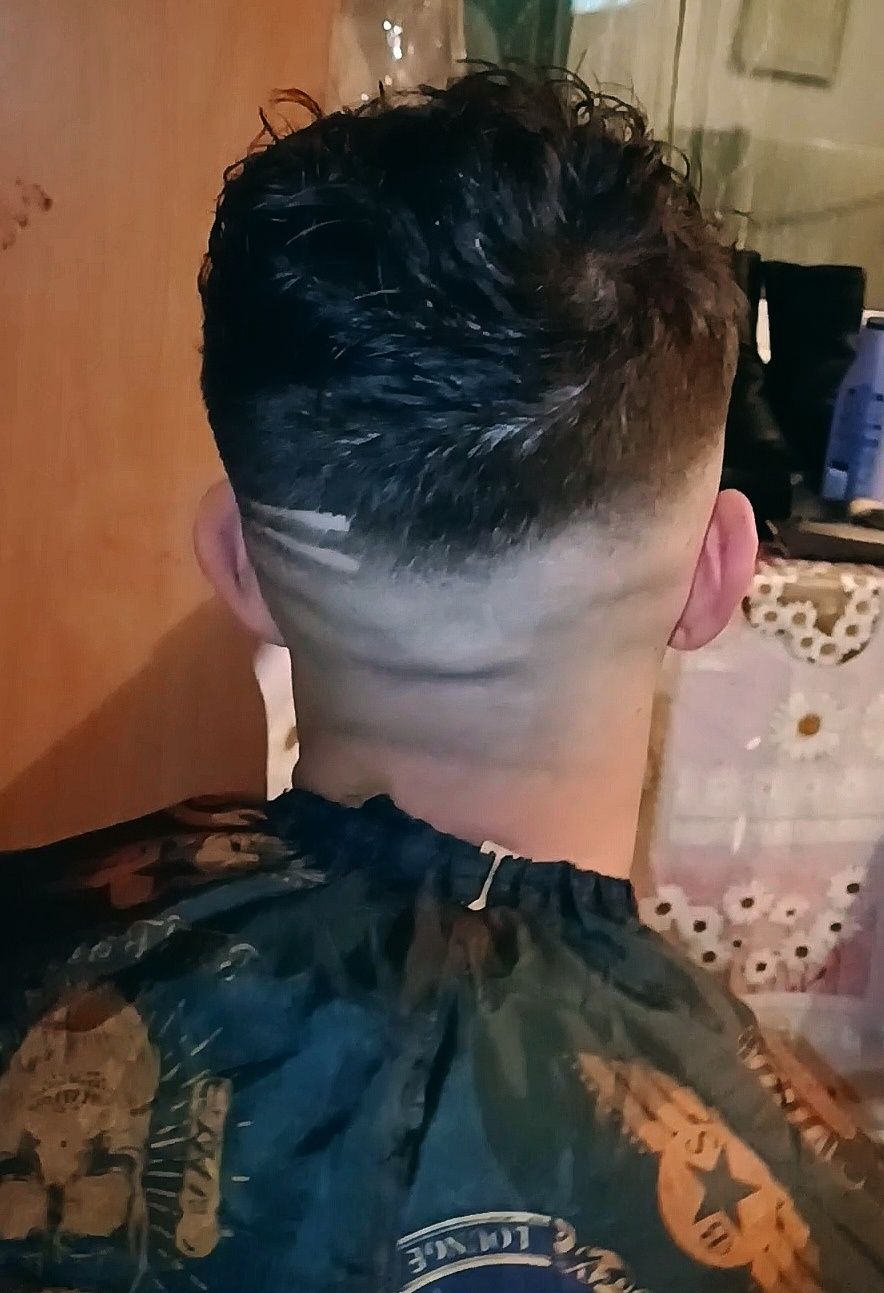 Buna ziua tund la domiciliu contur barba model normal ce trebuie.