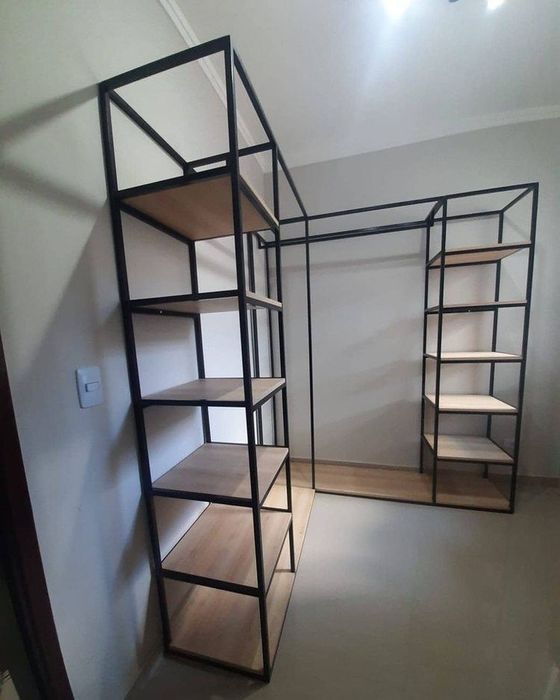 Parta/stol/loft uslubida metalldan yasalgan