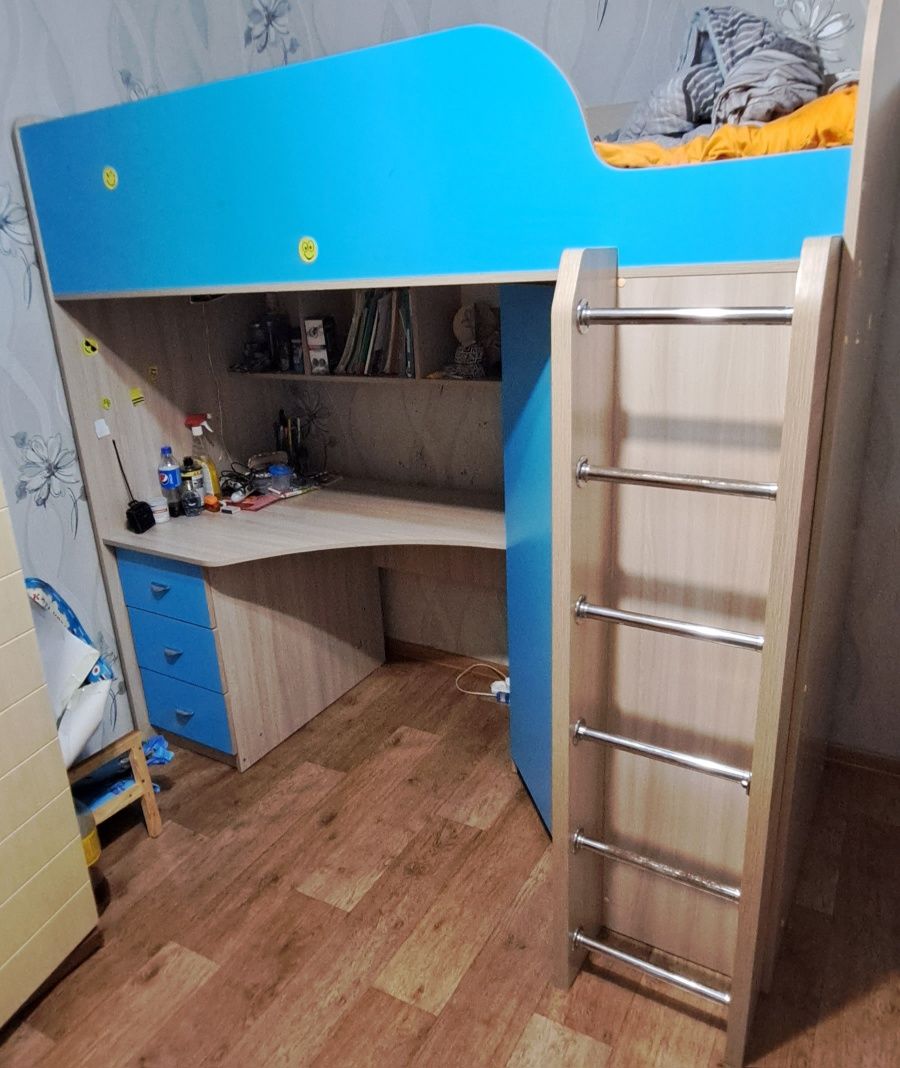 Продам кровать 3 в 1