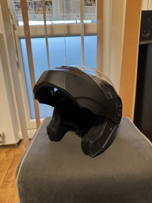 Casca Motocicleta Flip-Up cu ochelari de soare