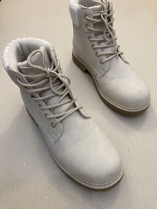 Ghete de iarna pentru dame marca Whistler