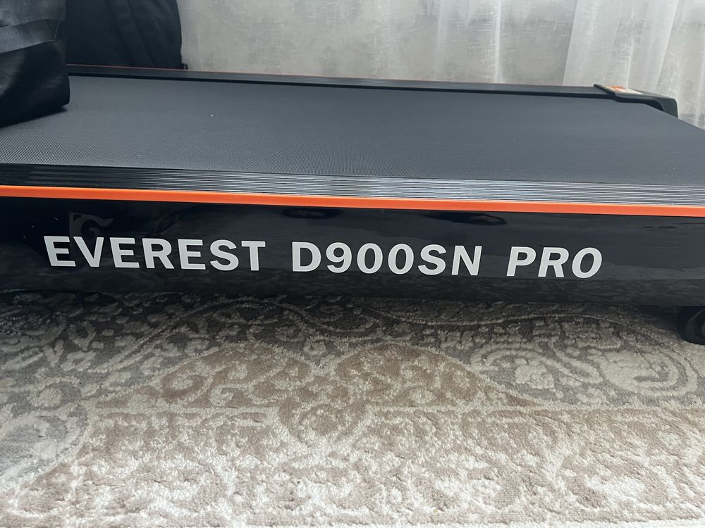 Продам беговую дорожку genau everest d900sn pro