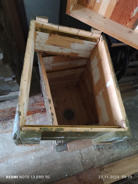 Военни сандъци за 9 рамков кошер ДБ