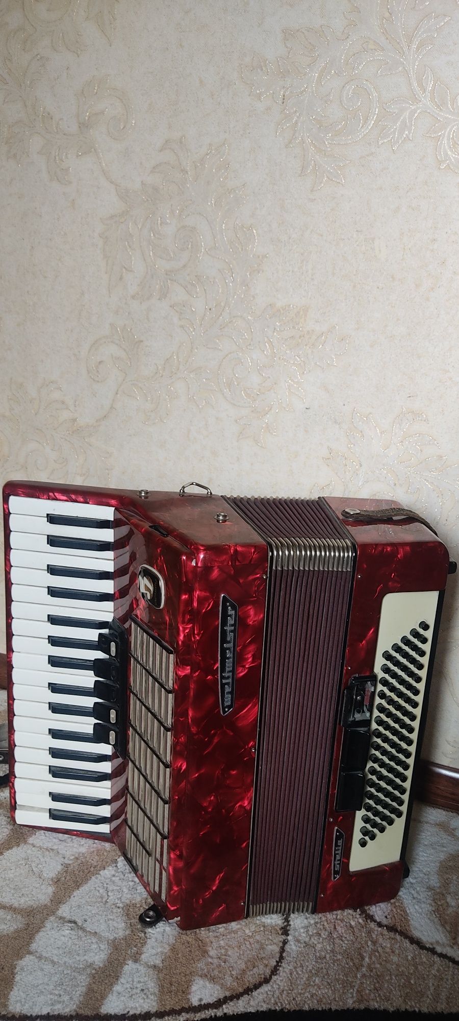 Продается аккордеон