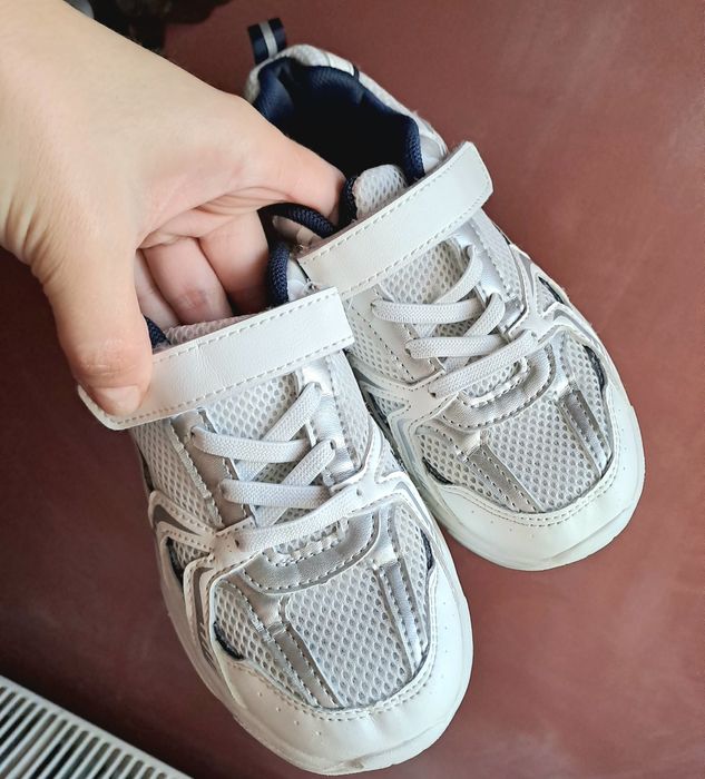 Adidasi copii adidas băiețel de la lc waikiki marime 30