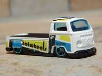 Macheta Volkswagen Transporter T2 Pickup alba Hot Wheels sc 1:64