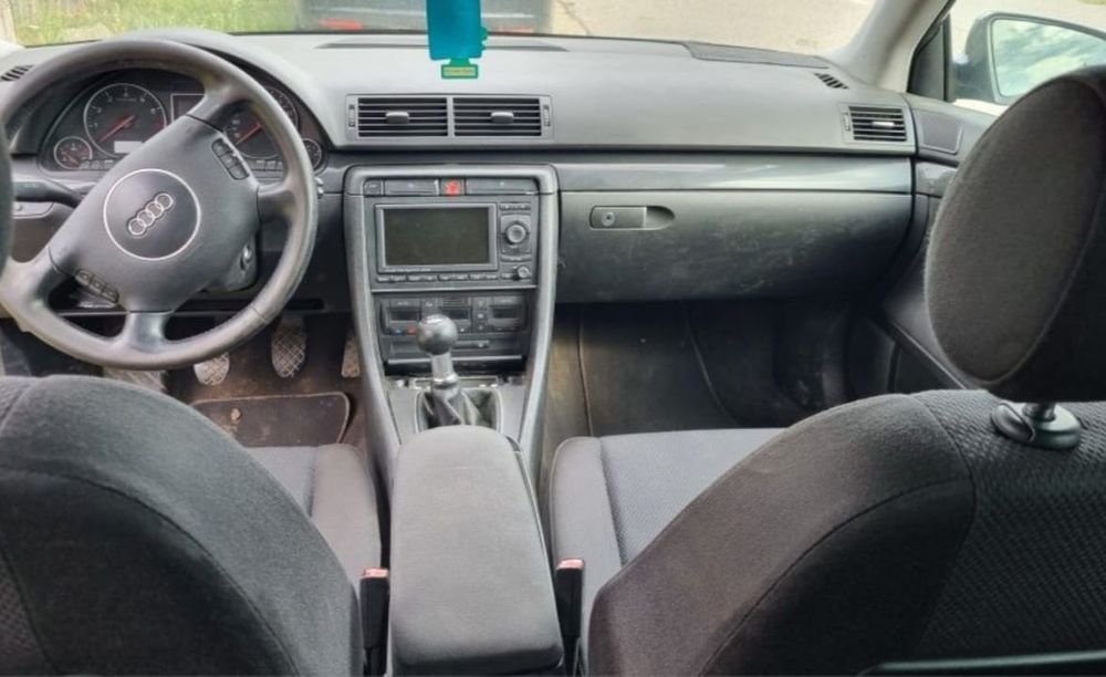 Audi A4 1.8t 275CP Black Edition