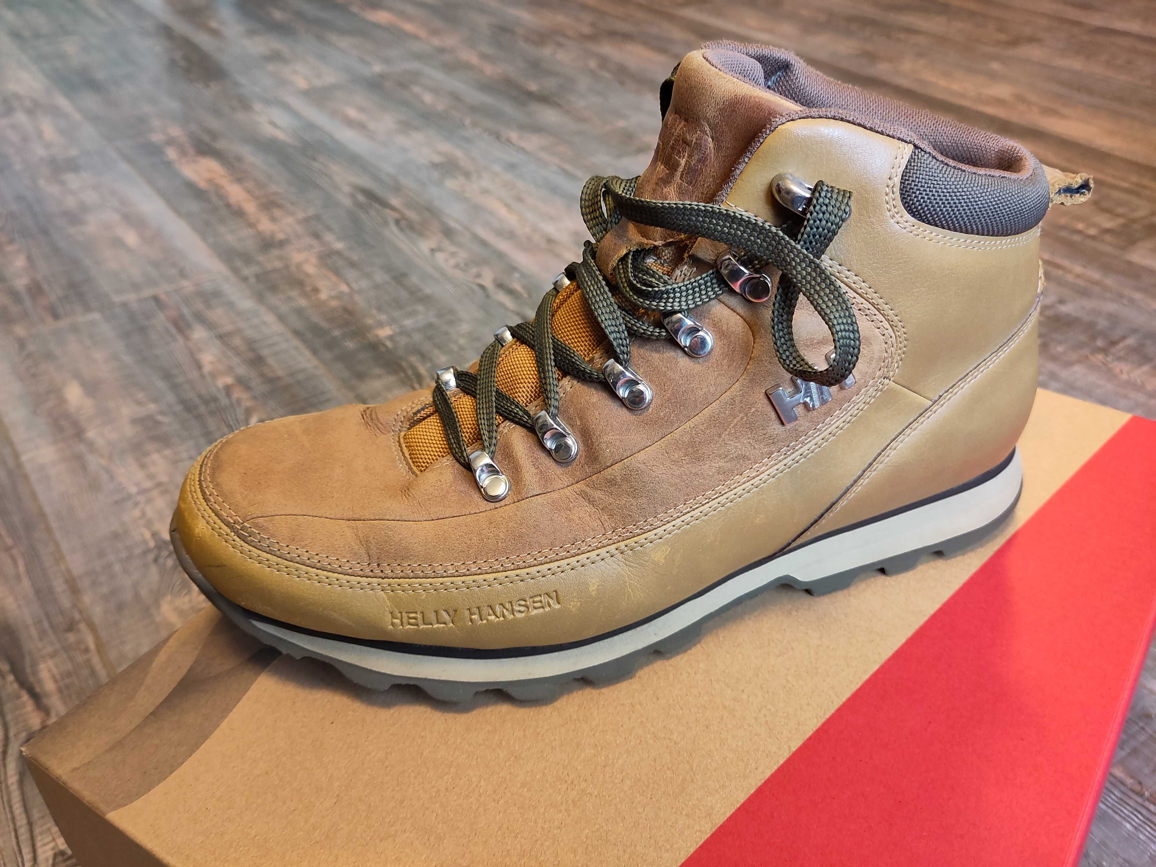 ботуши Helly Hansen The Forester - 43