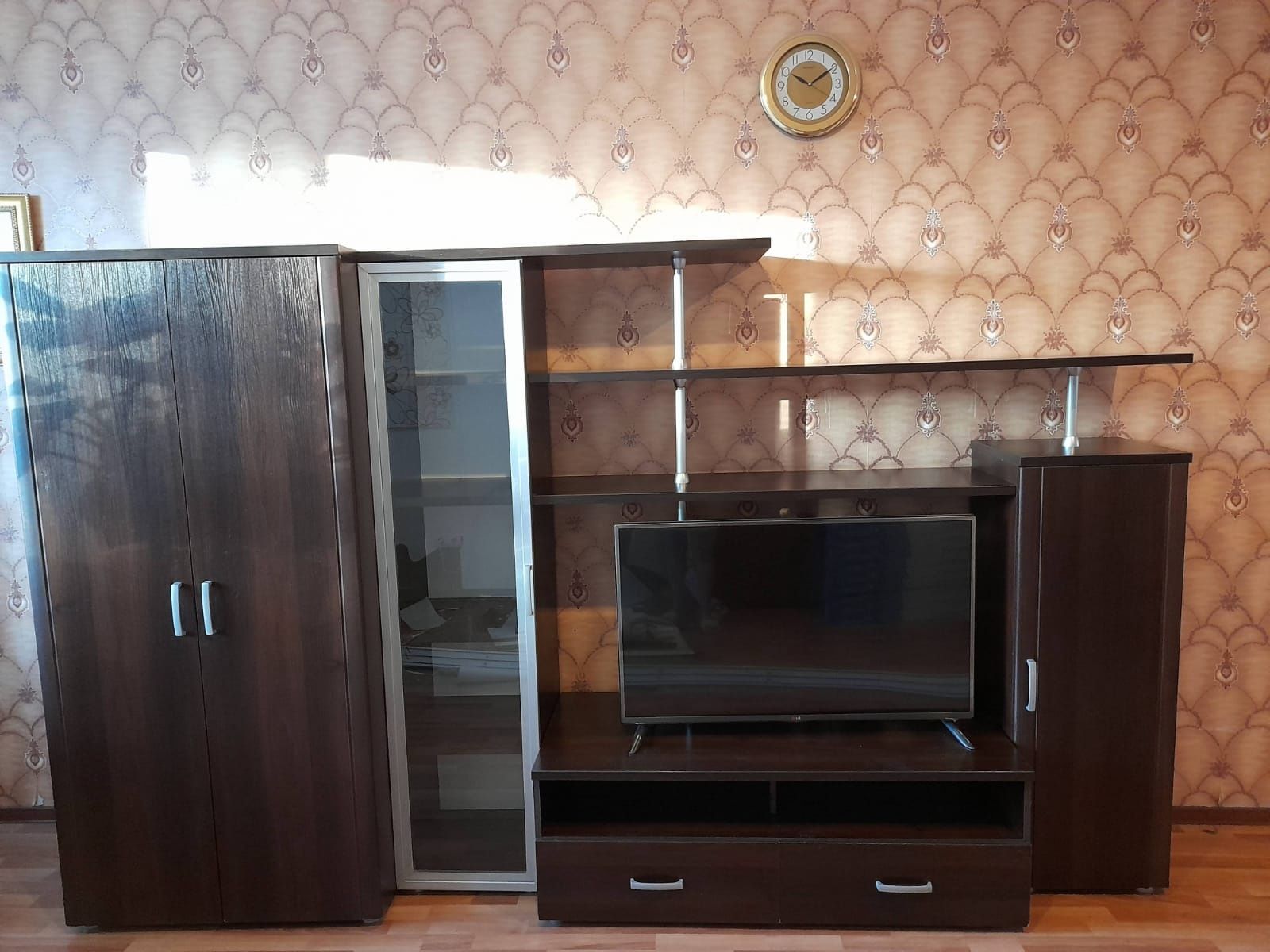 Стенка в гостиную