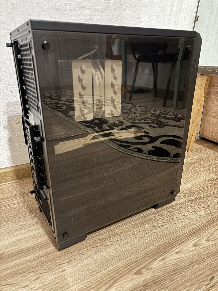 Vând unitate PC Gaming Ryzen 7 3800x, 16gb RAM, GTX 1080TI