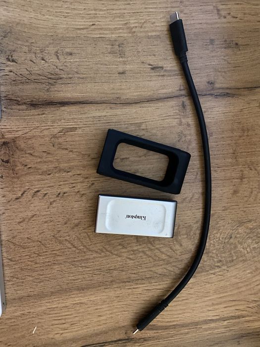 Внешний SSD Kingston