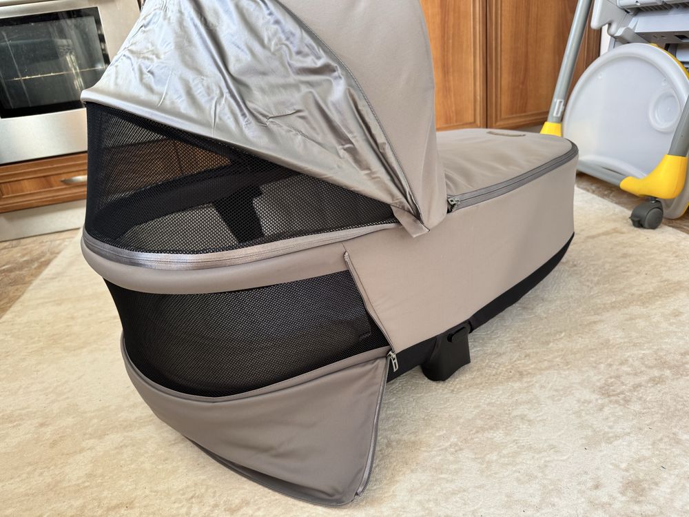 Cybex priam  кош за новородено до 6м./зимен кош