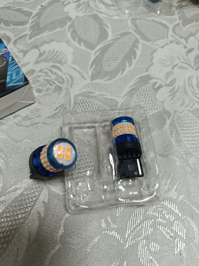 Крушки за мигачи Т20 W21W Led