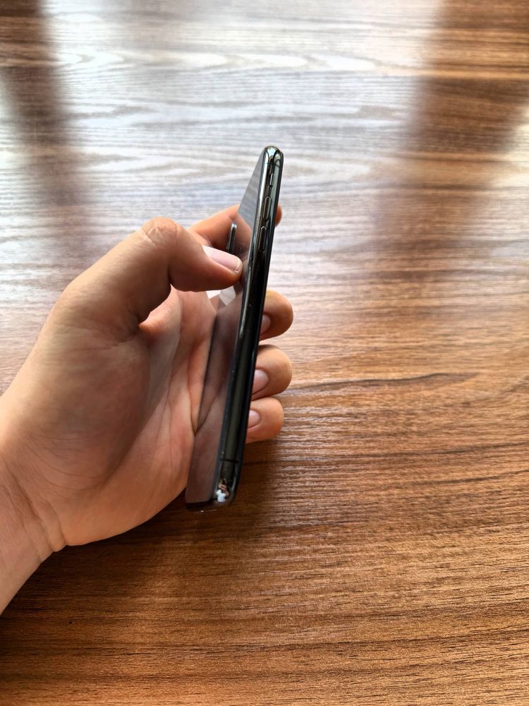 Iphone x ideal dastavka bor