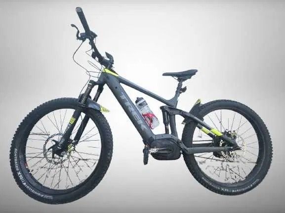 Vând bicicleta trek powerfly LT9 Boost 148