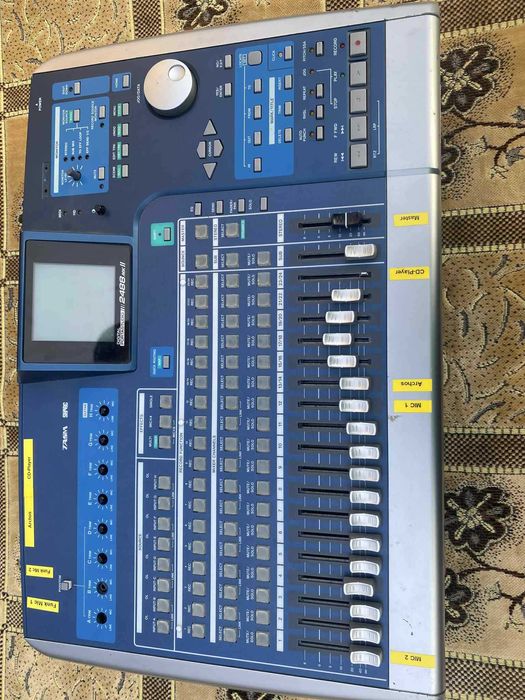 Mixer Tascam in stare bune de functionare