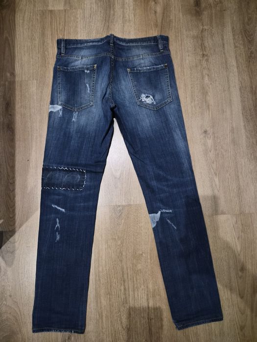 Оригинални дънки на Dsquared2 и Zu Elements