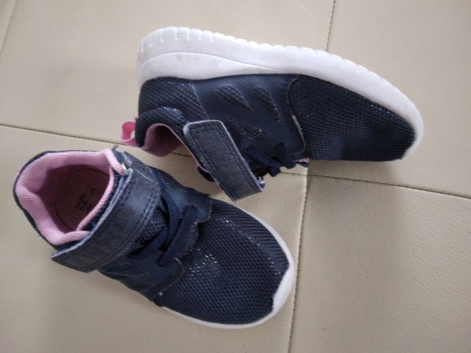 Adidași fete import 24