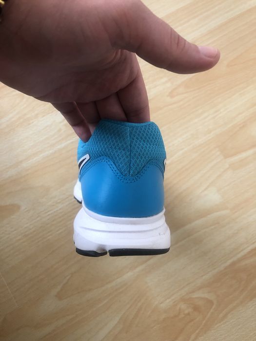 Vand adidasi nike nr43