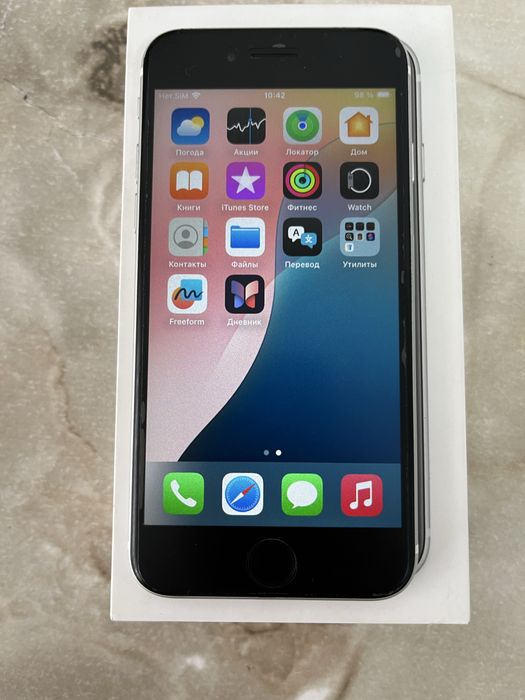 IPhone se 2020г (128) в идеале