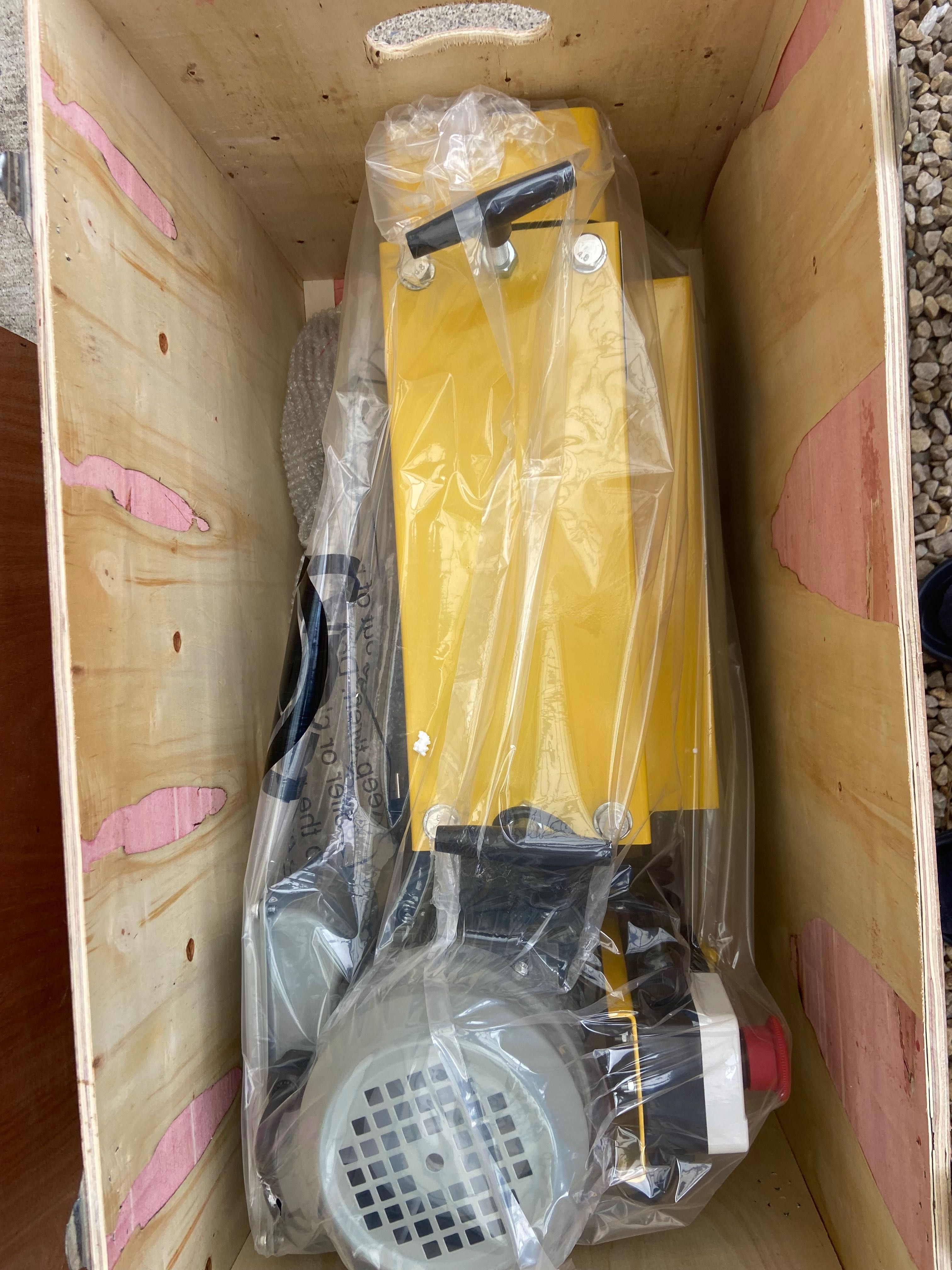 Masini Deblancat DECOJIT Dezizolat Cabluri Automata nouă 220v