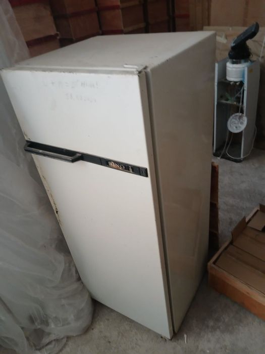 Продается холодильник