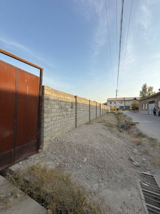 Янги хаёт тумани чорток махаллада  20 сотих ер сотилади