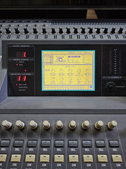 Mixer Digital pasiv Yamaha O2R Profesional cu case transport