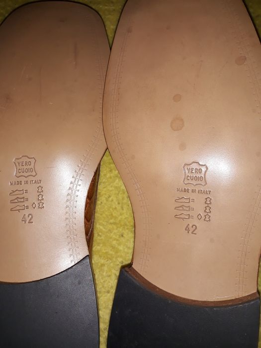 Pantofi barbati noi.