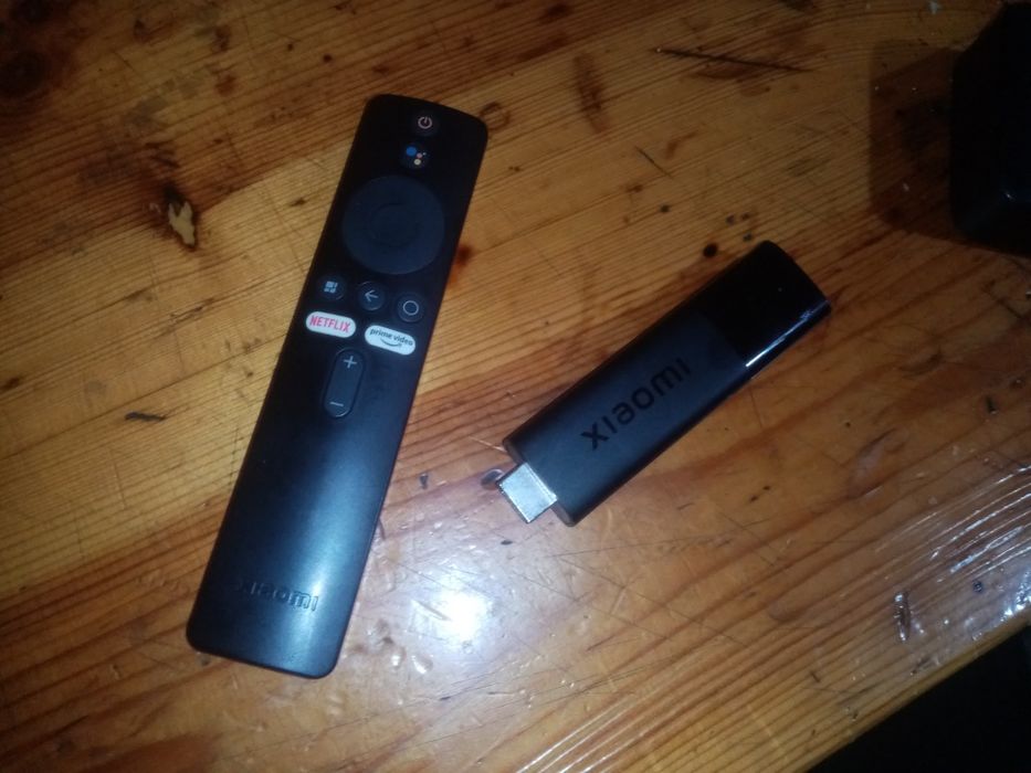 Приставка для телевизора Mi TV Stick 8гб