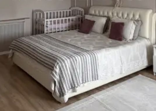 Продам кровать двуспальная хорошего качества