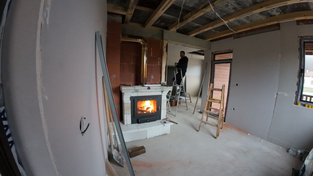 Къща в с Лесидрен.