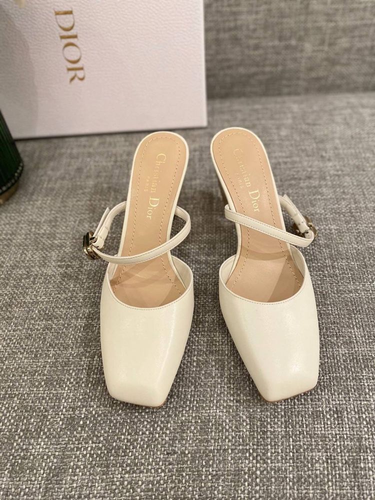 Pantofi Christian Dior