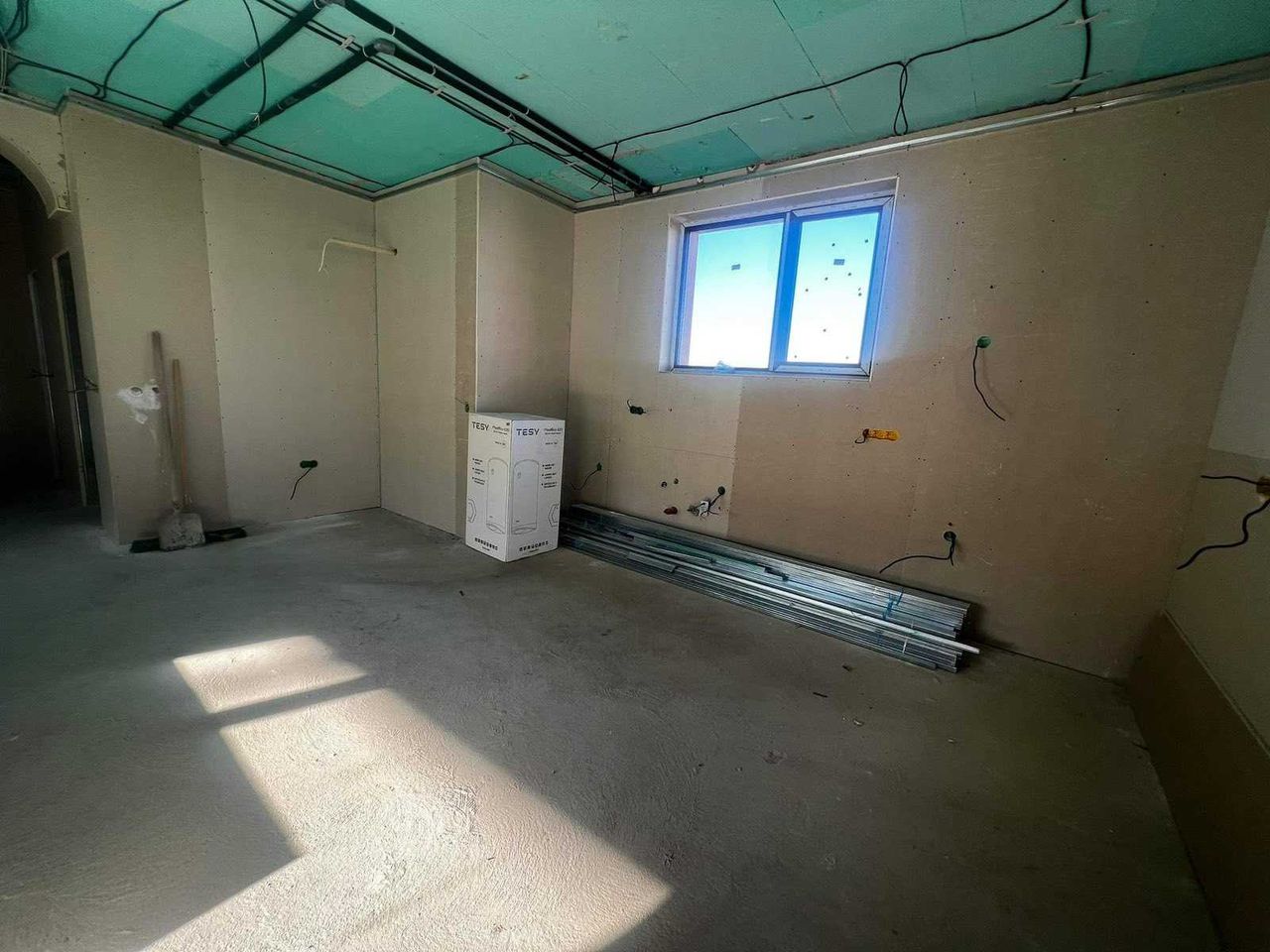 Продава се Къща в Пловдив, Център - 140 кв.м за 1358 €/кв.м - Снимка #6